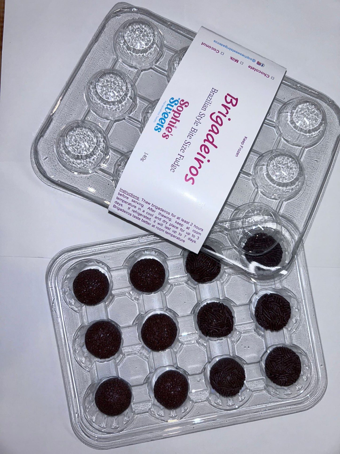 Caixa de Brigadeiros Diversos Congelado - 12 unids. (SOPHIE'S SWEETS)