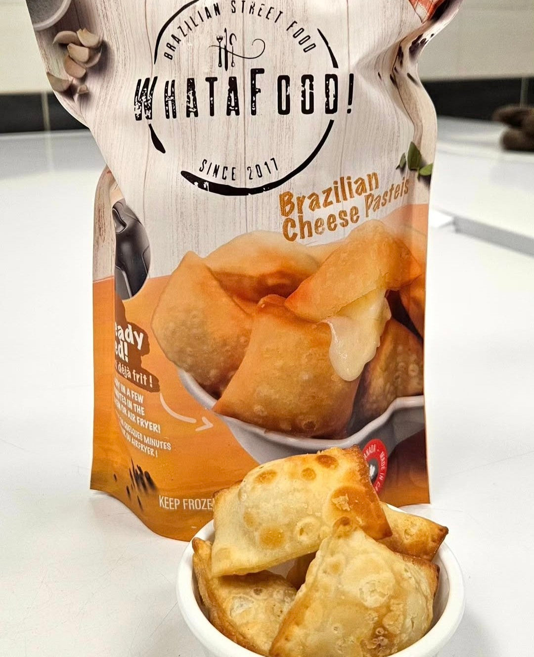 Mini Pastel de Queijo Frito e Congelado 300g (WHATAFOOD) - B.B: Sept/2026