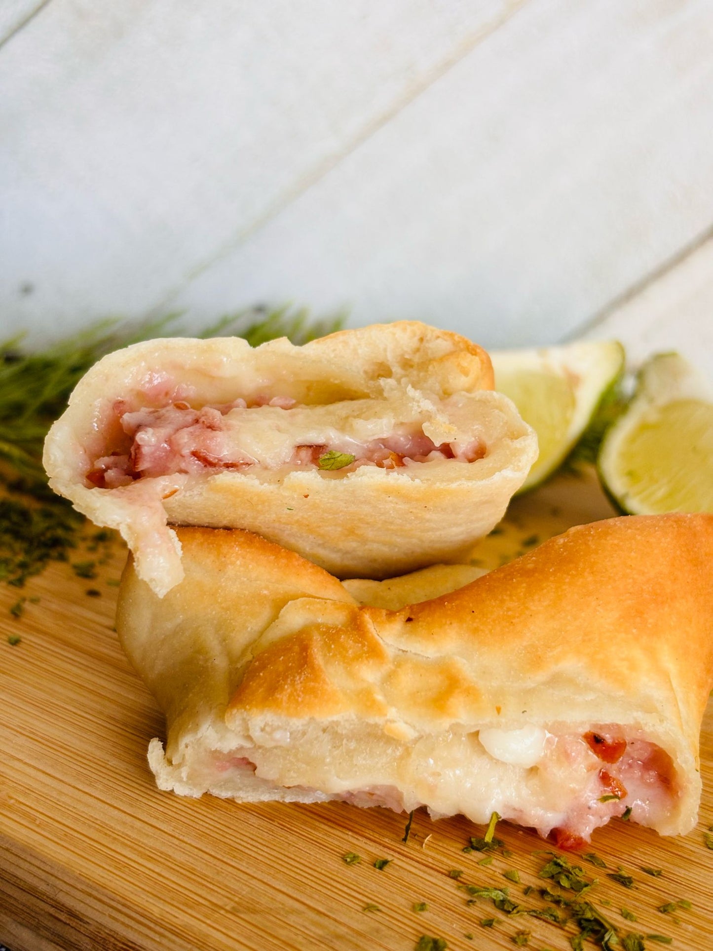 Esfirras Árabes Congeladas - 6 unids. (TATY'S PATISSERIE)