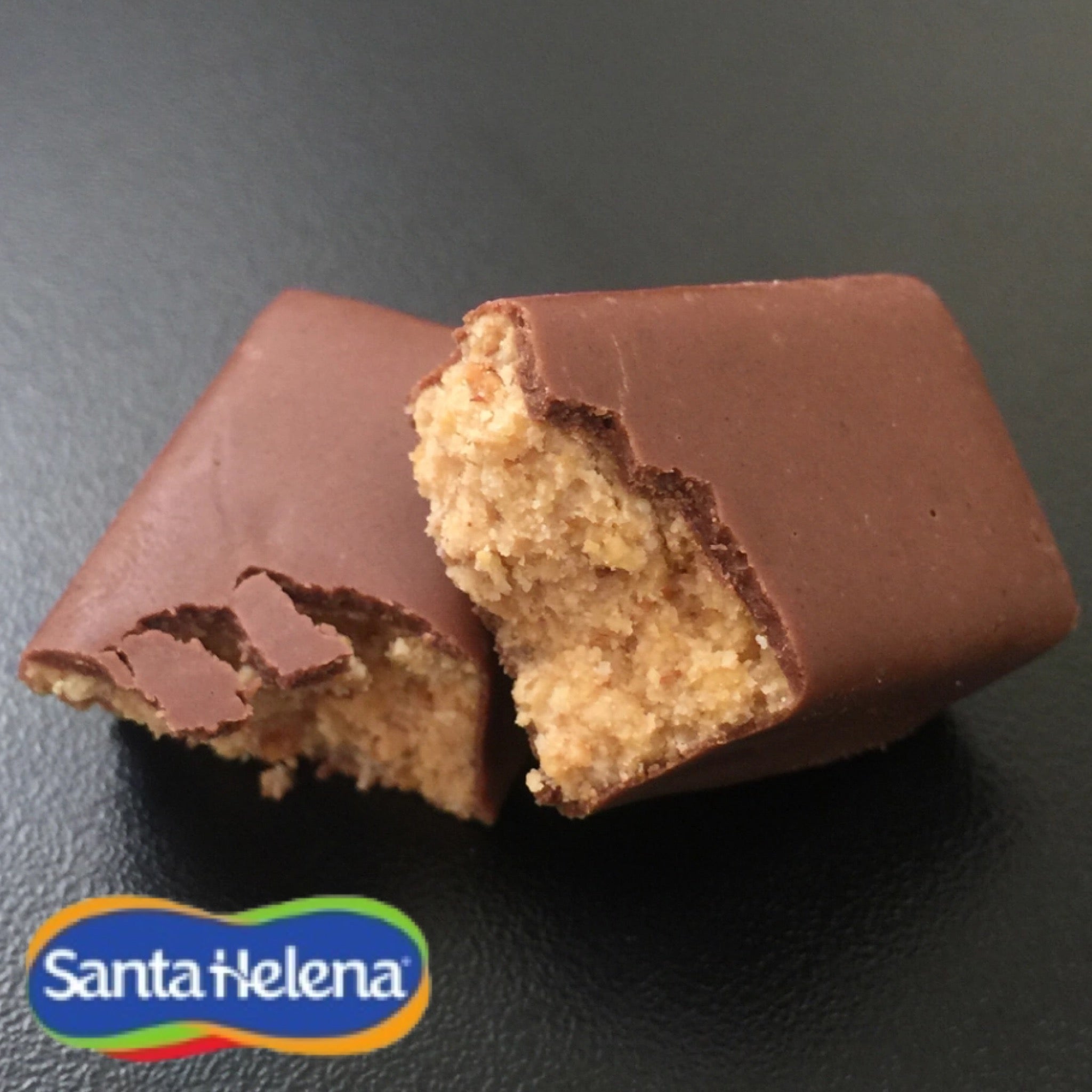 Pacoquita coberta com chocolate (SANTA HELENA)