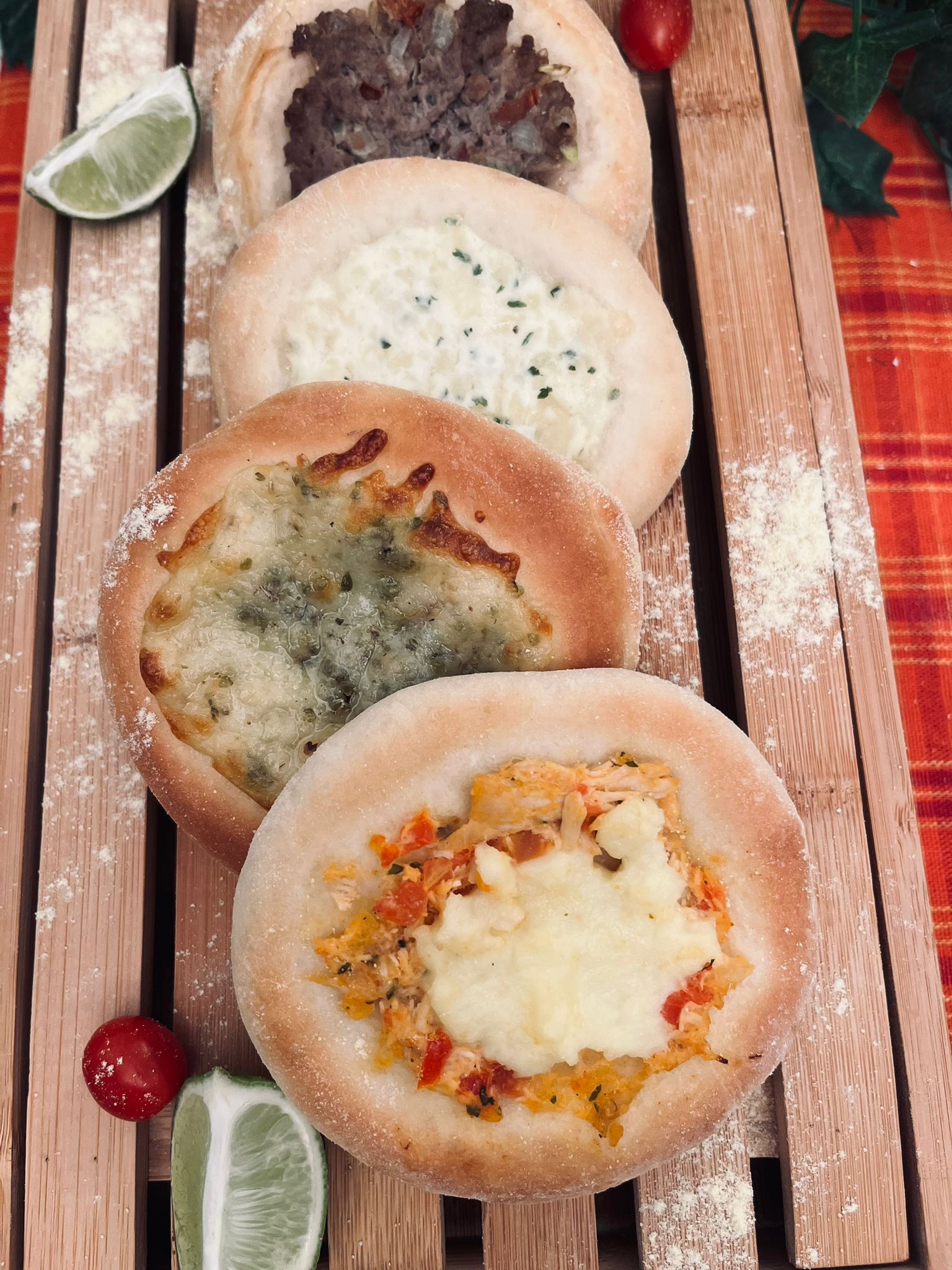 Esfirras abertas Congeladas - 05 unids. (TATY'S PATISSERIE)